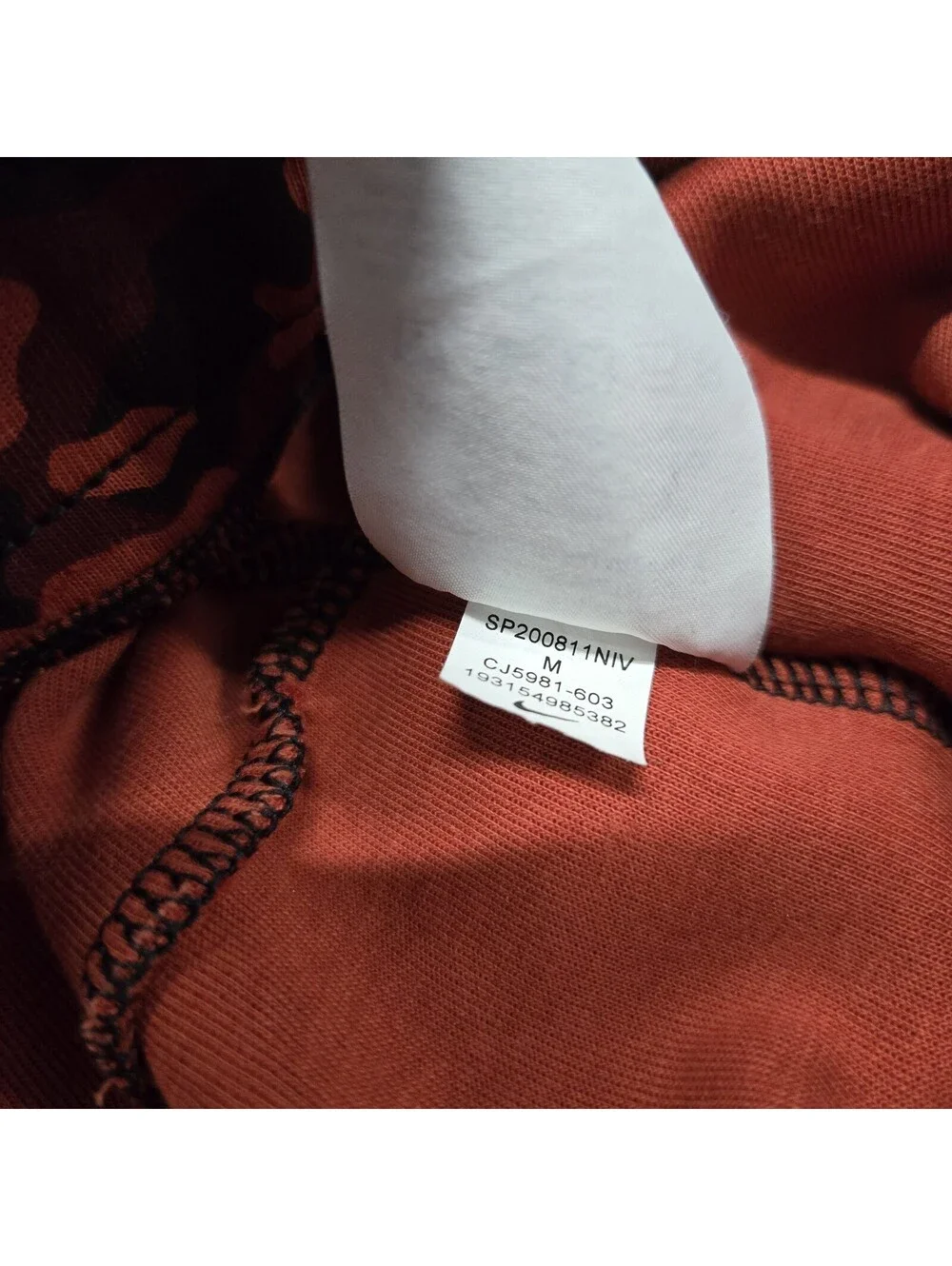 Size MEDIUM Nike Sportswear Tech Fleece Camo Jogger Pants Red Black CJ5981-603